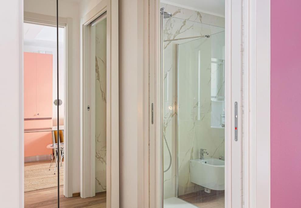Amazing Apartment In Duomo Milano Eksteriør billede